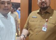 Silaturahmi dan Foto Bersama T. Aznal, Kepala Dinas Perkim Aceh